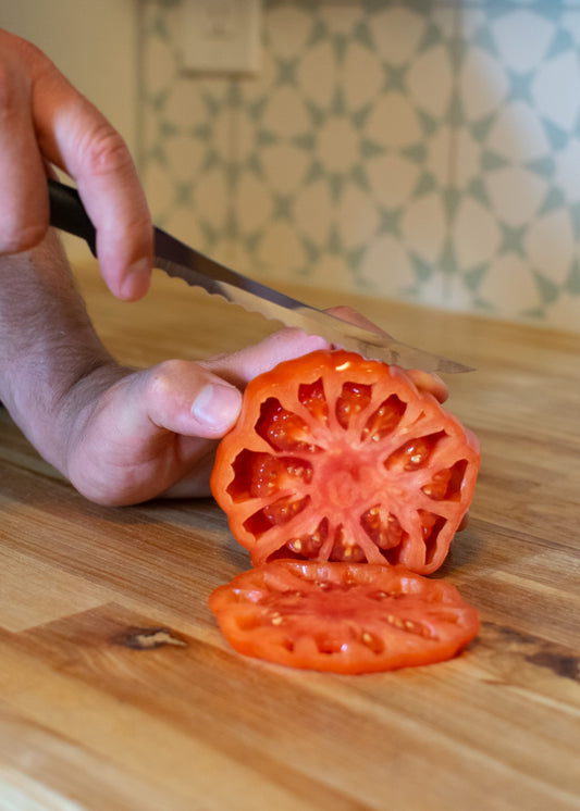 The Perfect Tomato Slicing Knife