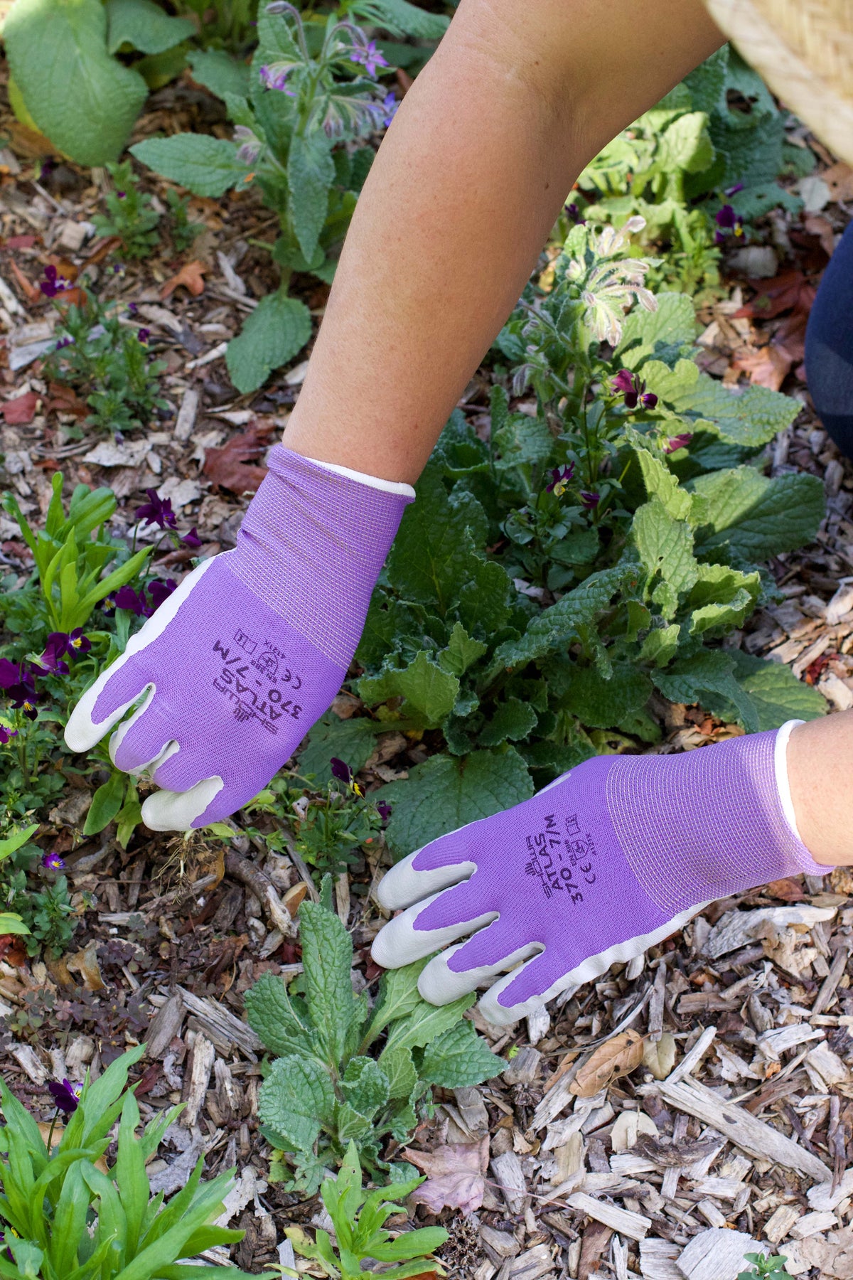 Atlas Nitrile Gloves